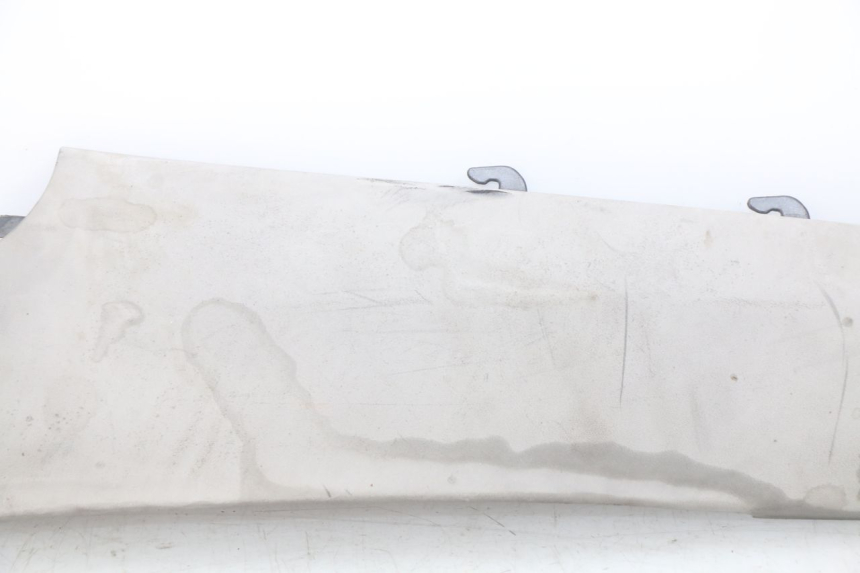 photo de BASSO SCUDO POSTERIORE SINISTRO PIAGGIO X9 EVOLUTION 250 (2003 - 2007) - Altra angolazione