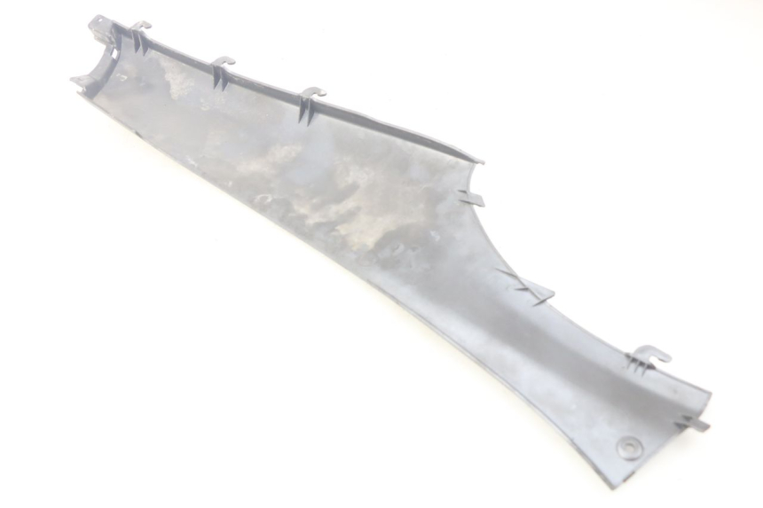 photo de BASSO SCUDO POSTERIORE SINISTRO PIAGGIO X9 EVOLUTION 500 (2003 - 2005) - Dettaglio del componente