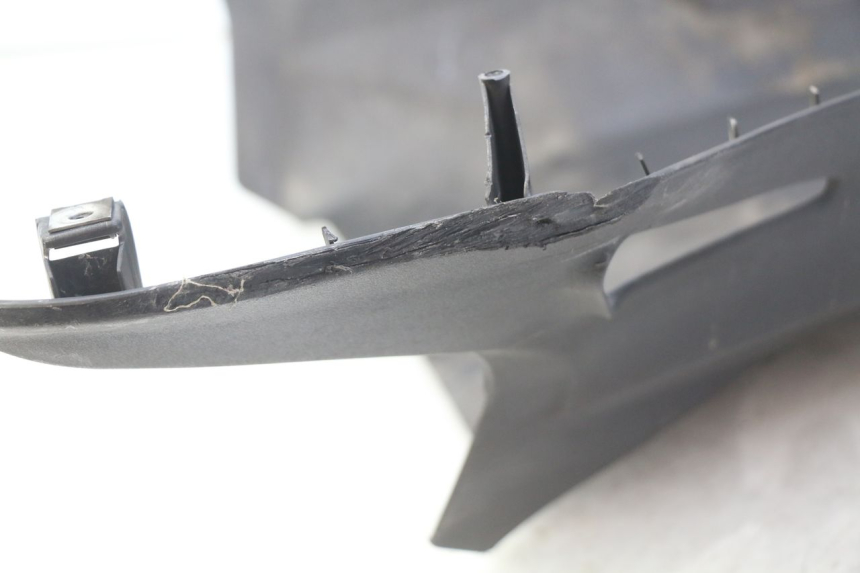 photo de FIANCHETTI INFERIORE APRILIA ATLANTIC 500 (2002 - 2003) - Stato della superficie e materiale