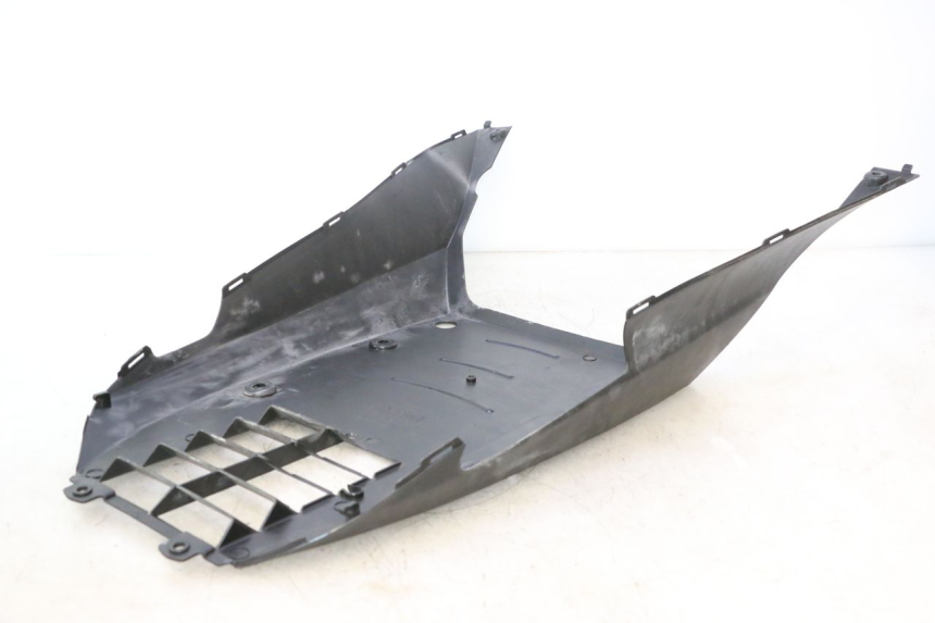 photo de FIANCHETTI INFERIORE SUZUKI BURGMAN 125 (2007 - 2014) - Primo piano tecnico