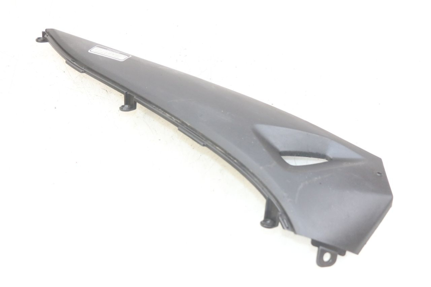 photo de BASSO DELLA SCATOLA DESTRA KYMCO AGILITY 16+ 4T 50 (2018 - 2023) - Dettagli dei punti di fissaggio