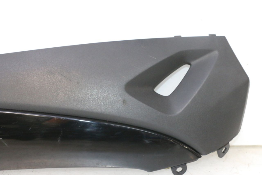 photo de SOTTOPEDANA DESTRA KYMCO AGILITY CITY 16P 125 (2015 - 2024) - Dettaglio del componente