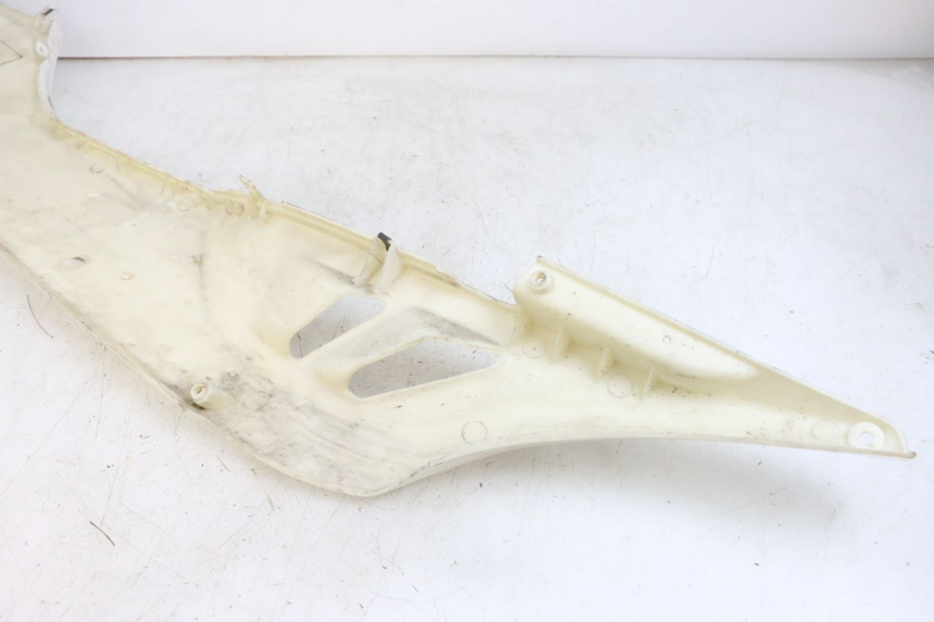 photo de BASSO DELLA SCATOLA DESTRA JONWAY AZTRAL 125 (2008 - 2017) - Zoom sullo stato d'uso