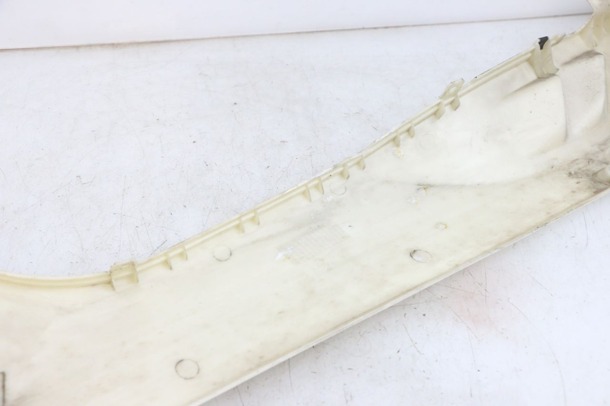 photo de BASSO DELLA SCATOLA DESTRA JONWAY AZTRAL 125 (2008 - 2017) - Altra angolazione