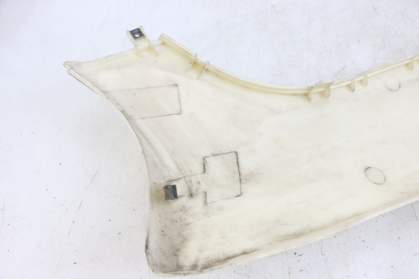 photo de BASSO DELLA SCATOLA DESTRA JONWAY AZTRAL 125 (2008 - 2017) - Primo piano tecnico