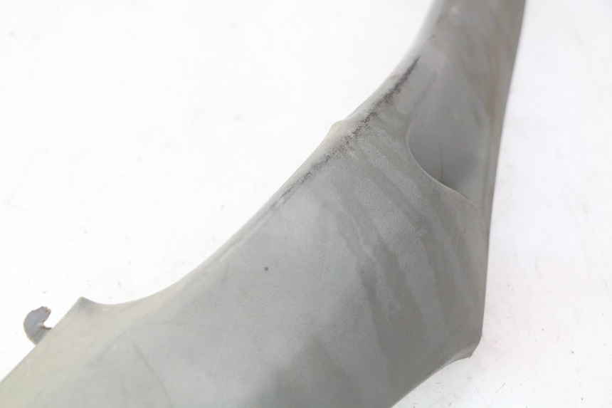 photo de BASSO DELLA SCATOLA DESTRA HONDA BALI EX 100 (1996 - 2000) - Dettaglio del componente