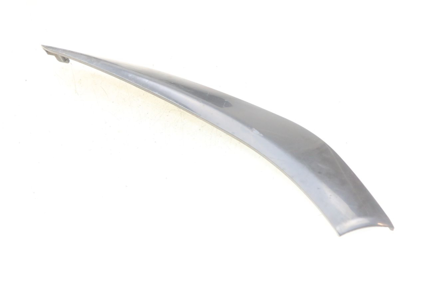 photo de BASSO DELLA SCATOLA DESTRA PIAGGIO BEVERLY 125 (2010 - 2015) - Zoom sullo stato d'uso