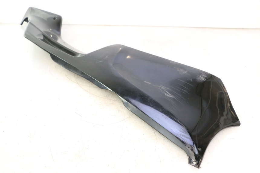 photo de SOTTOPEDANA DESTRA SUZUKI BURGMAN EXECUTIVE ABS 650 (2006 - 2012) - Dettagli dei punti di fissaggio