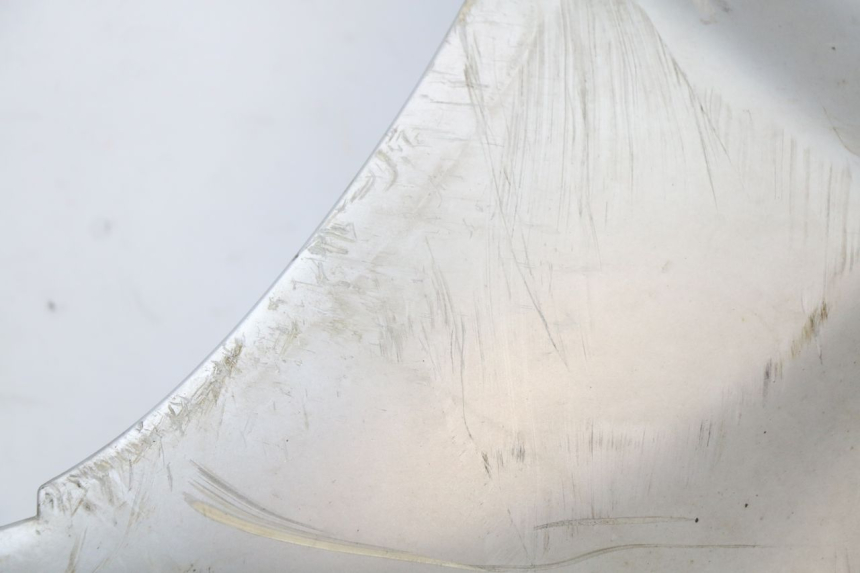 photo de BASSO DELLA SCATOLA DESTRA BMW C1 125 (2000 - 2003) - Caratteristiche distintive