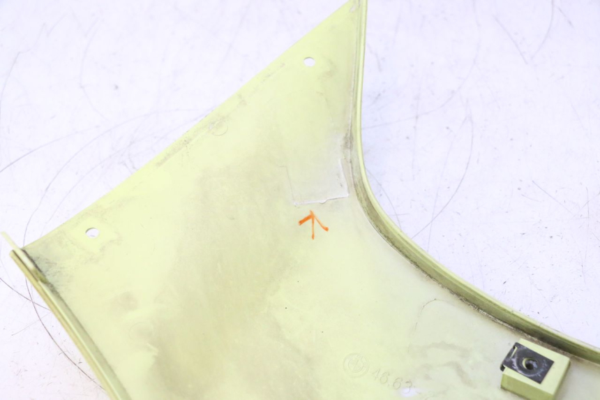 photo de BASSO DELLA SCATOLA DESTRA BMW C1 125 (2000 - 2003) - Altra angolazione