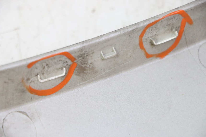 photo de BASSO DELLA SCATOLA DESTRA PEUGEOT CITYSTAR 50 (2013 - 2017) - Altra angolazione