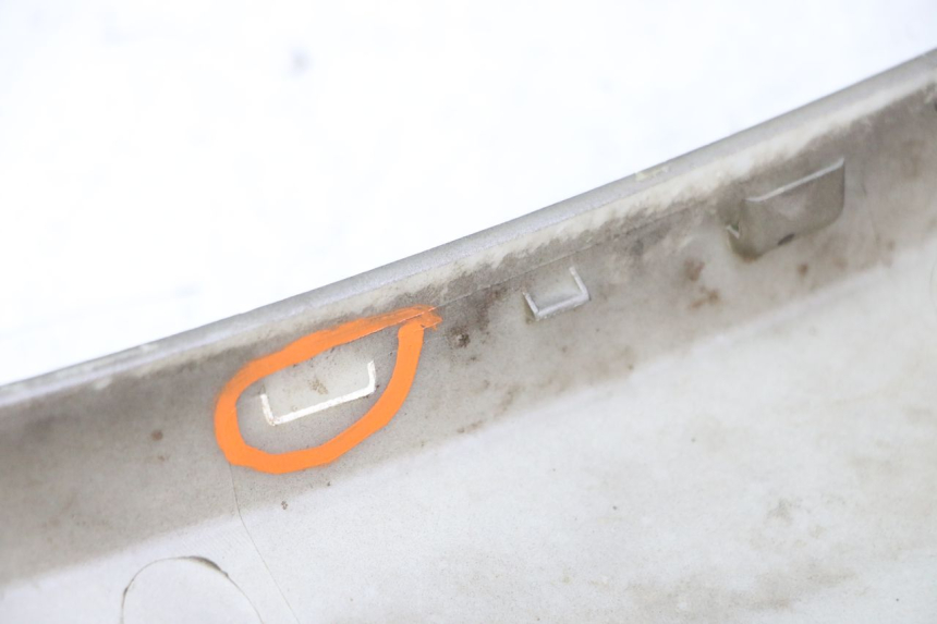 photo de BASSO DELLA SCATOLA DESTRA PEUGEOT CITYSTAR 50 (2013 - 2017) - Primo piano tecnico