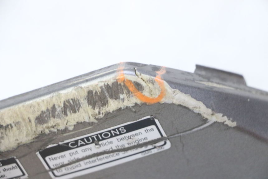 photo de BASSO DELLA SCATOLA DESTRA KYMCO DINK STREET 125 (2009 - 2014) - Dettaglio del componente