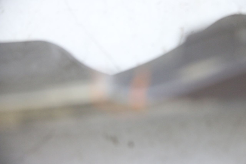 photo de BASSO DELLA SCATOLA DESTRA KYMCO DINK STREET 125 (2009 - 2014) - Altra angolazione