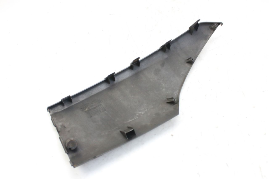 photo de BASSO DELLA SCATOLA DESTRA HONDA FES S-WING SWING ABS 125 (2007 - 2015) - Zoom sullo stato d'uso