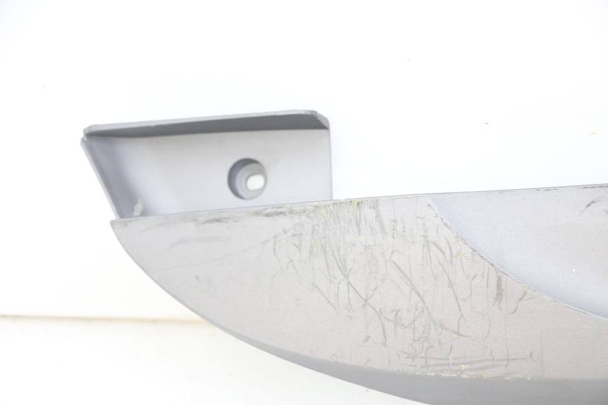 photo de FIANCATA DESTRA SYM FIDDLE 3 III 125 (2014 - 2020) - Primo piano tecnico