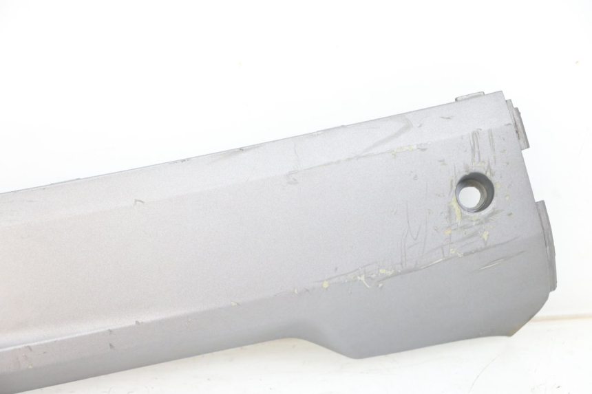 photo de FIANCATA DESTRA SYM FIDDLE 3 III 125 (2014 - 2020) - Dettagli dei punti di fissaggio