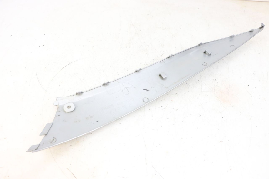 photo de SOTTOPEDANA DESTRA MBK FLAME X 125 (2007 - 2016) - Primo piano tecnico