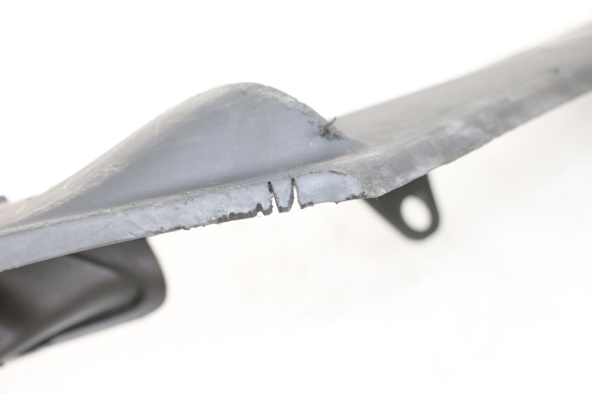 photo de BASSO DELLA SCATOLA DESTRA PIAGGIO FLY 4T 50 (2013 - 2017) - Dettaglio del componente