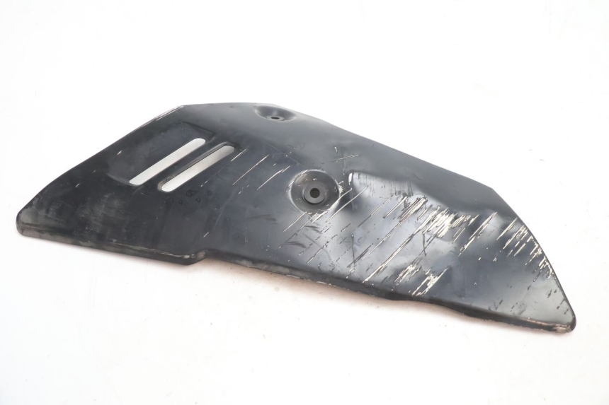 photo de Fondo destro del telaio SUZUKI GSR 600 (2005 - 2012) - Vista principale