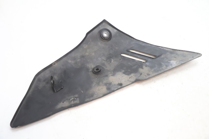 photo de Fondo destro del telaio SUZUKI GSR 600 (2005 - 2012) - Primo piano tecnico