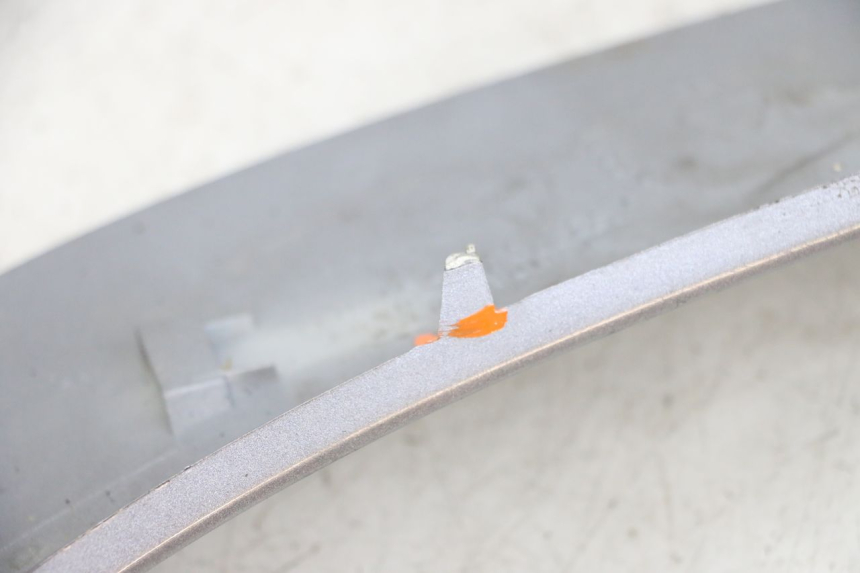 photo de SOTTOPEDANA DESTRA SYM GTS EVO 125 (2009 - 2013) - Ricambio usato controllato