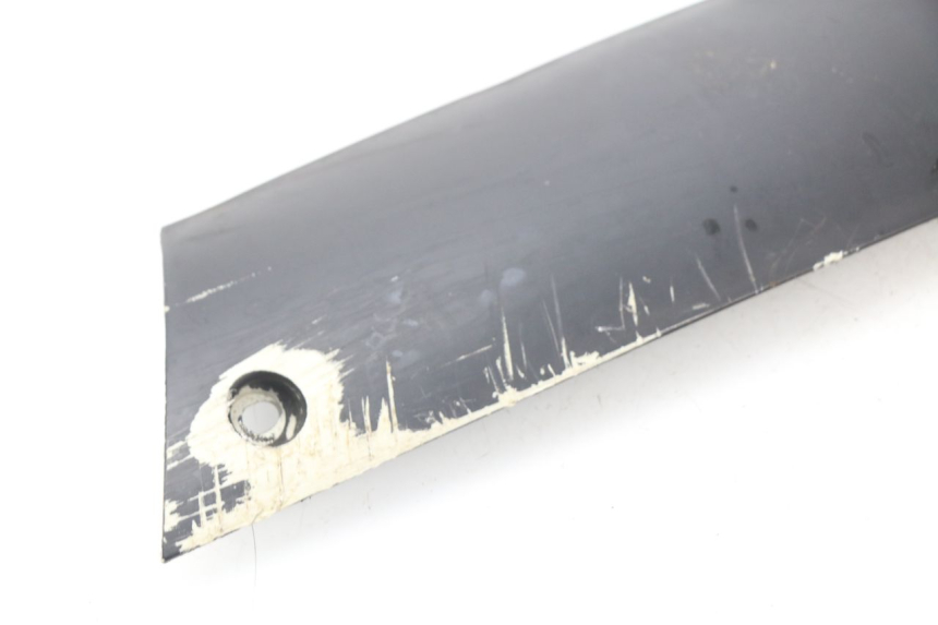 photo de BASSO DELLA SCATOLA DESTRA PEUGEOT KISBEE 2T 50 (2010 - 2017) - Dettaglio del componente