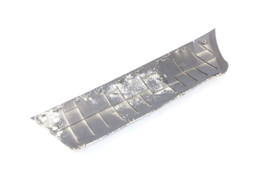 photo de BASSO DELLA SCATOLA DESTRA PEUGEOT KISBEE 2T 50 (2010 - 2017) - Dettagli dei punti di fissaggio