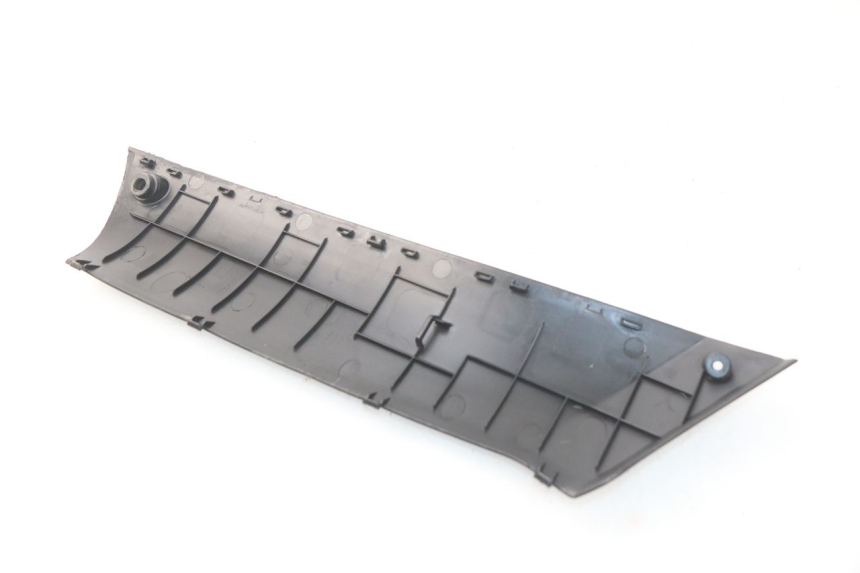 photo de BASSO DELLA SCATOLA DESTRA PEUGEOT KISBEE 2T 50 (2010 - 2017) - Dettagli dei punti di fissaggio