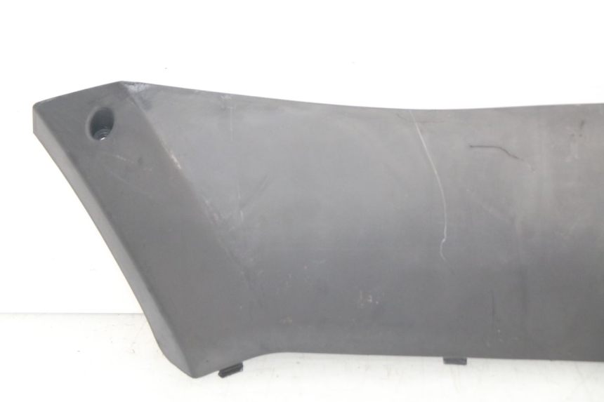 photo de BASSO DELLA SCATOLA DESTRA PEUGEOT KISBEE 2T 50 (2010 - 2017) - Dettagli dei punti di fissaggio