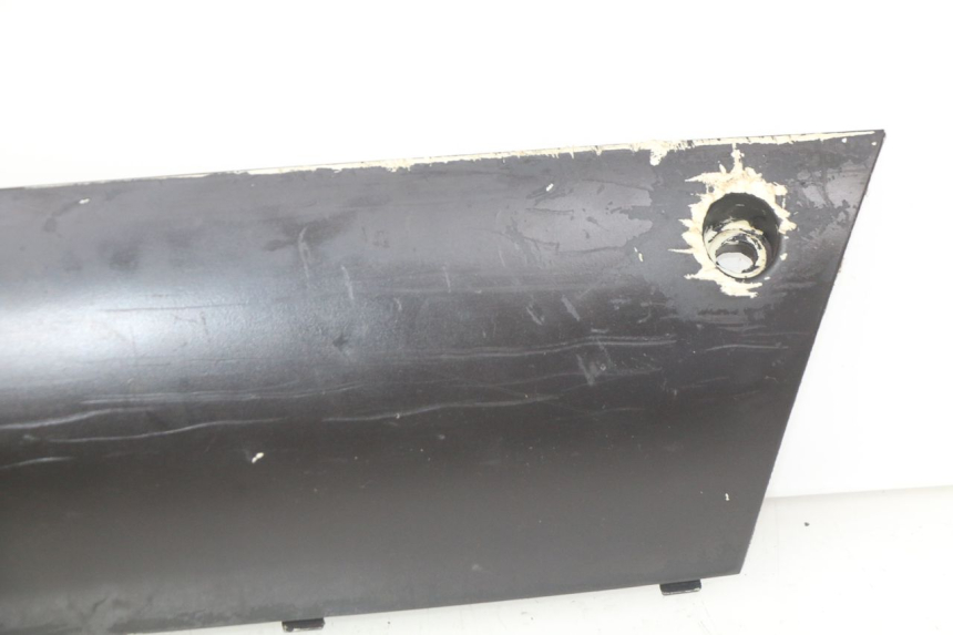 photo de BASSO DELLA SCATOLA DESTRA PEUGEOT KISBEE 4T 50 (2010 - 2017) - Dettaglio del componente