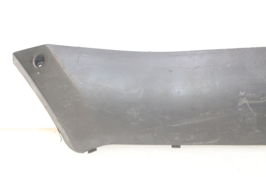 photo de BASSO DELLA SCATOLA DESTRA PEUGEOT KISBEE 4T 50 (2010 - 2017) - Primo piano tecnico