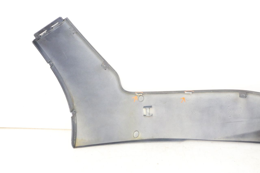 photo de Fondo destro del telaio KYMCO XCITING 500 (2007 - 2010) - Marcature e riferimenti originali