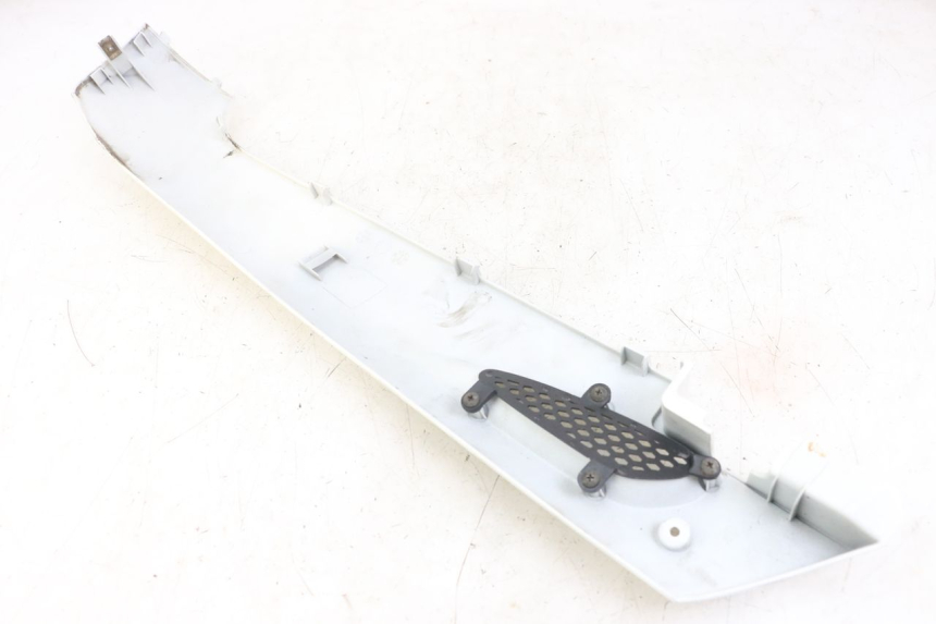 photo de BASSO DELLA SCATOLA DESTRA KYMCO LIKE 125 (2009 - 2016) - Zoom sullo stato d'uso