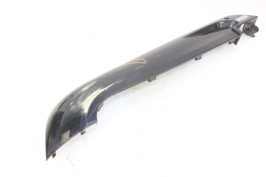 photo de BASSO DELLA SCATOLA DESTRA KYMCO LIKE 125 (2009 - 2016) - Dettagli dei punti di fissaggio