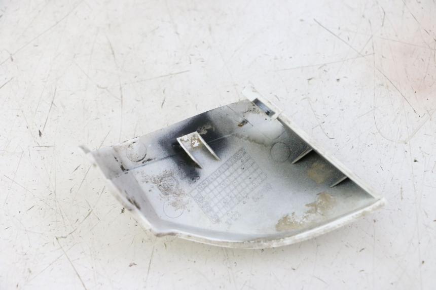 photo de SOTTOPEDANA DESTRA PIAGGIO LXV 4T 50 (2009 - 2013) - Dettaglio del componente