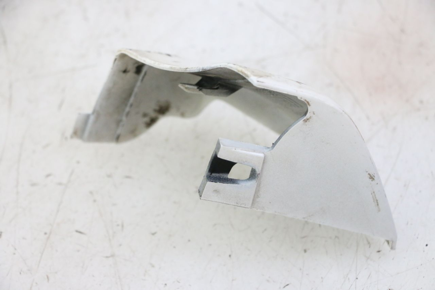 photo de SOTTOPEDANA DESTRA PIAGGIO LXV 4T 50 (2009 - 2013) - Primo piano tecnico