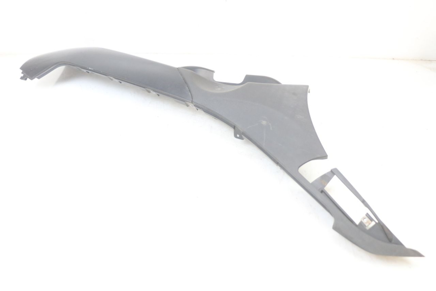 photo de SOTTOPEDANA DESTRA PIAGGIO MP3 HPE 350 (2018 - 2020) - Primo piano tecnico