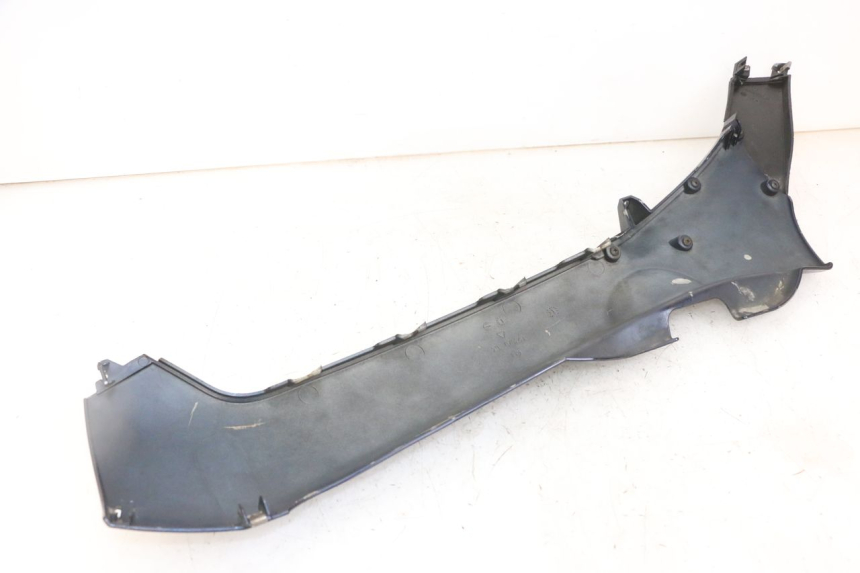 photo de SOTTOPEDANA DESTRA PIAGGIO MP3 LT 300 (2010 - 2016) - Primo piano tecnico