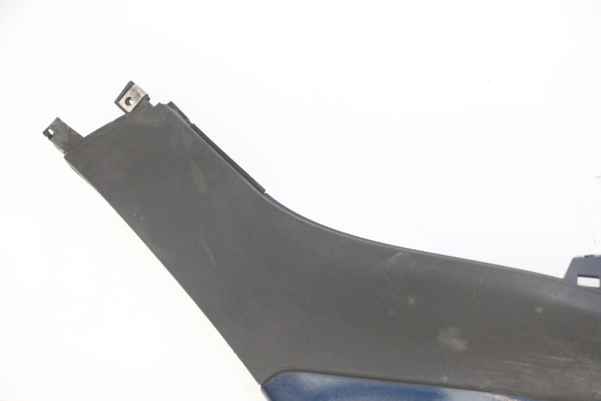 photo de SOTTOPEDANA DESTRA PIAGGIO MP3 LT 300 (2010 - 2016) - Dettagli dei punti di fissaggio