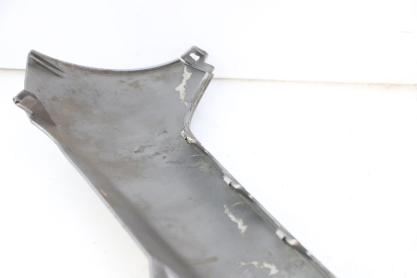 photo de Fondo destro del telaio PIAGGIO MP3 LT 300 (2010 - 2016) - Primo piano tecnico