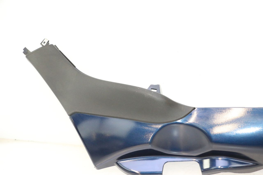 photo de FIANCATA DESTRA PIAGGIO MP3 LT 400 (2007 - 2012) - Focus sulla struttura