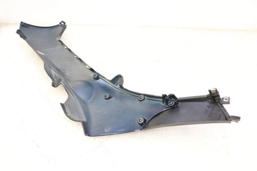 photo de FIANCATA DESTRA PIAGGIO MP3 LT 400 (2007 - 2012) - Dettagli dei punti di fissaggio
