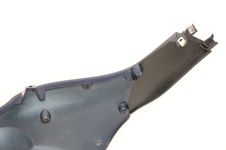 photo de FIANCATA DESTRA PIAGGIO MP3 LT 400 (2007 - 2012) - Stato della superficie e materiale