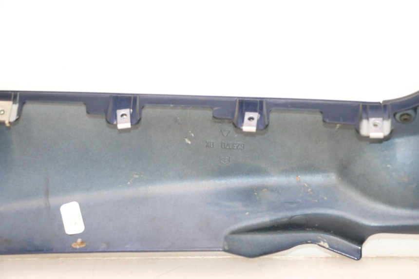 photo de FIANCATA DESTRA PIAGGIO MP3 LT 400 (2007 - 2012) - Marcature e riferimenti originali