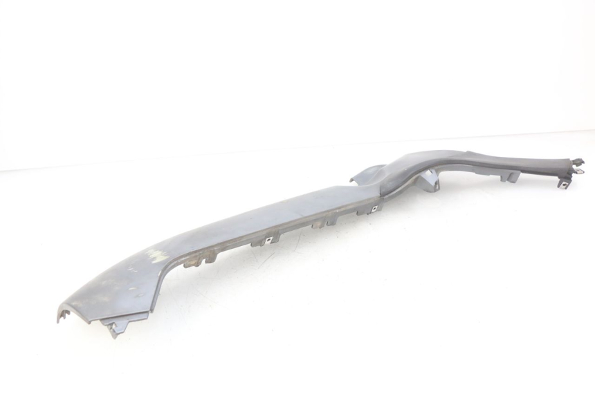 photo de BASSO DELLA SCATOLA DESTRA PIAGGIO MP3 500 (2011 - 2015) - Dettaglio del componente