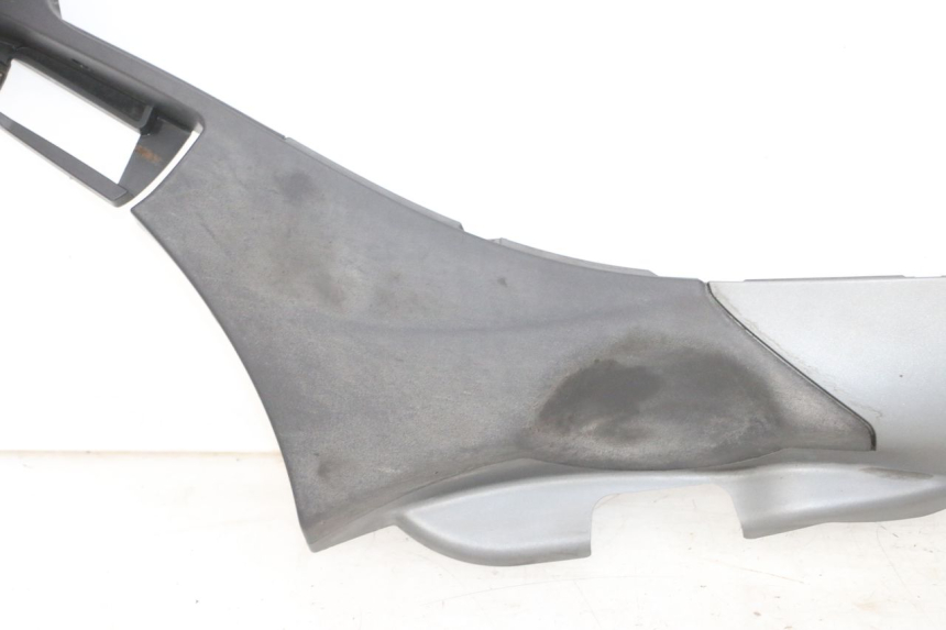 photo de SOTTOPEDANA DESTRA PIAGGIO MP3 500 (2016 - 2018) - Altra vista dell'articolo