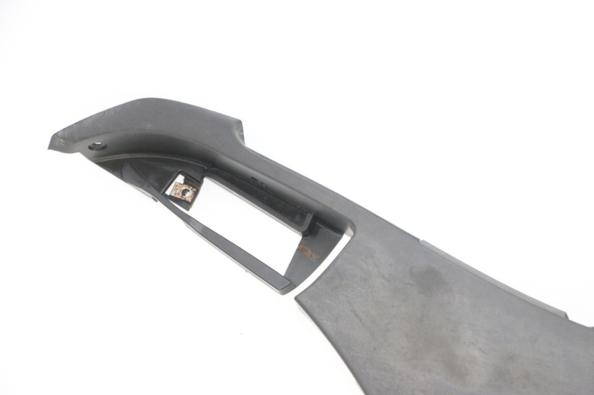 photo de SOTTOPEDANA DESTRA PIAGGIO MP3 500 (2016 - 2018) - Caratteristiche distintive