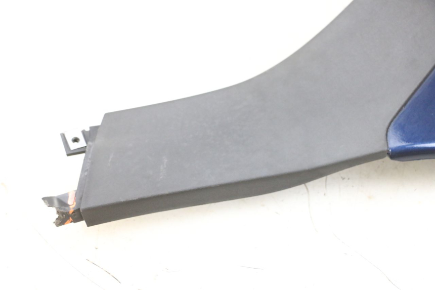 photo de SOTTOPEDANA DESTRA PIAGGIO MP3 RL 250 (2006 - 2010) - Dettaglio del componente