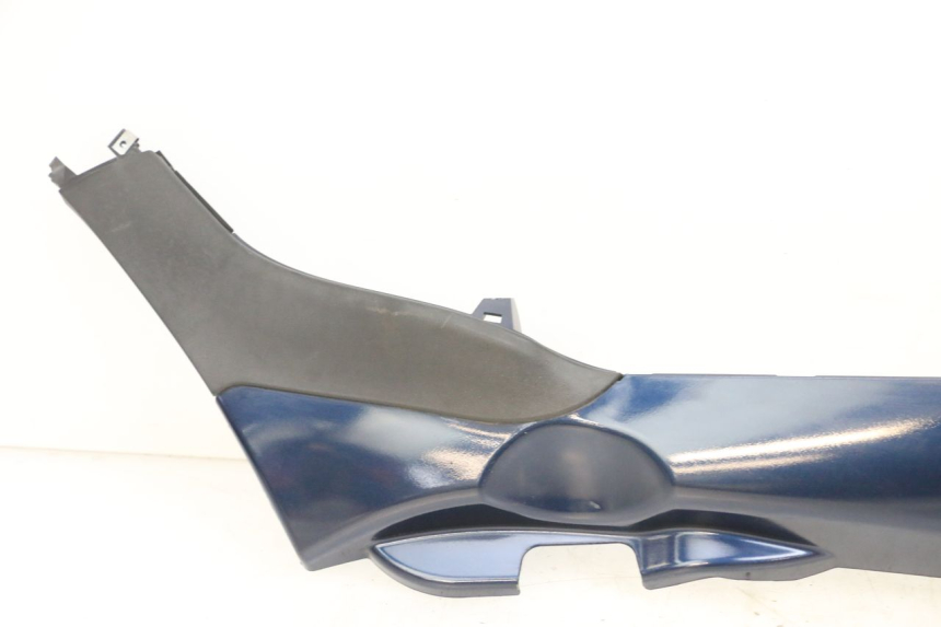 photo de SOTTOPEDANA DESTRA PIAGGIO MP3 RL 250 (2006 - 2010) - Marcature e riferimenti originali